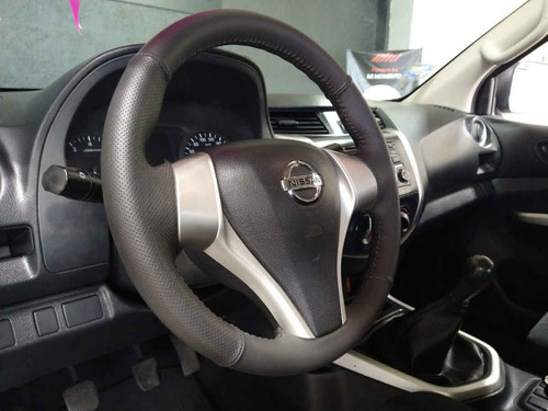 Imagen 14 de 15 de Nissan Pick Up Np300 2018 2p L4/2.4 Man A/c