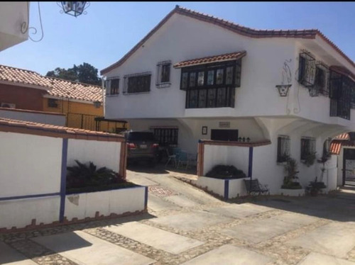 En Venta Town House En Barrio Sucre