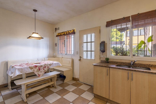 Venta - Ph Duplex Tipo Casa 5 Ambientes Con Cochera Y Pileta - Villa Adelina, San Isidro