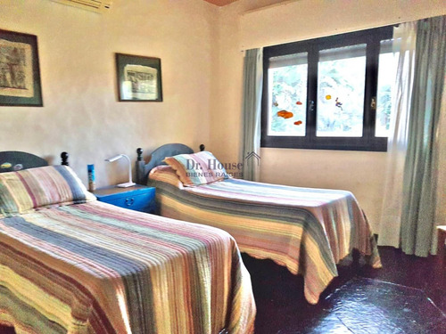 Casa En Venta En Exclusiva Zona De Punta Del Este- Ref: 326