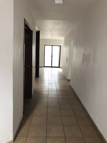 Imagen 2 de 30 de En Venta Casa En Fracc. La Loma, Royal Country