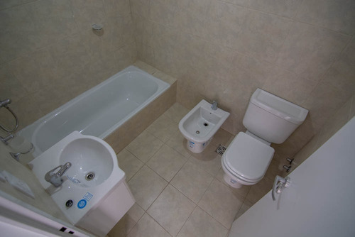 Imagen 14 de 17 de Venta Departamento Moron - Sin Comision - Entrega Inmediata