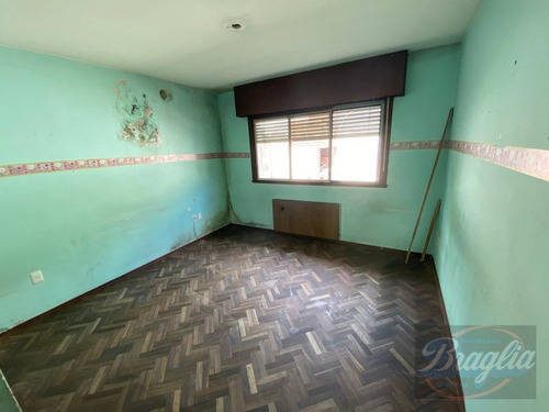 Venta Casa 5 Dormitorios Unión Braglia 310001530