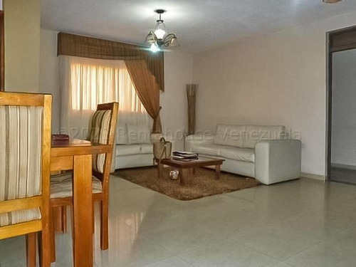 Imagen 2 de 8 de Apartamento En Venta En Punto Fijo