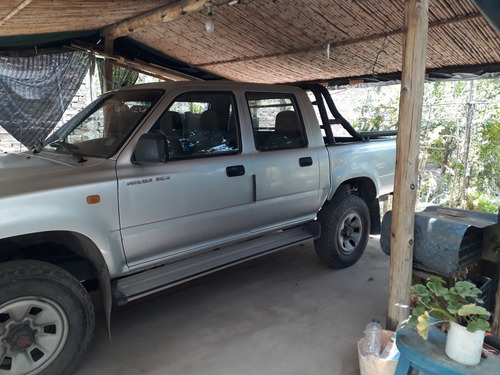 Imagen 4 de 4 de Toyota Hilux 3.0 D/cab 4x4 D Dx 2001