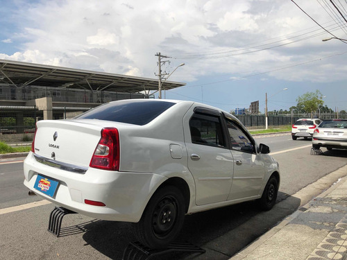 Renault Logan 2013 1.0 16v Expression Hi-flex 4p