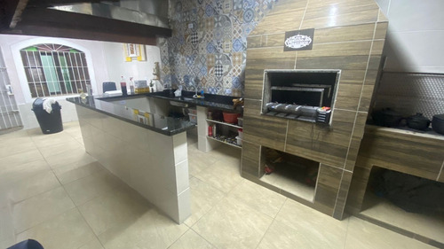 Imagem 23 de 27 de Locação Finais , Casa Com Piscina Ler O Anúncio