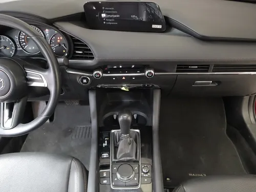 Mazda 3 TOURING 2.0 AT HÍBRIDO