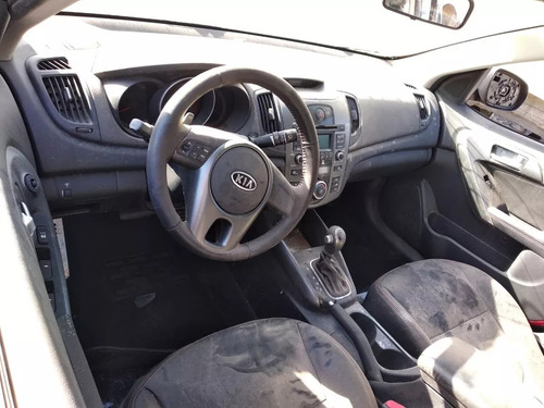 Sucata Kia Cerato 2011 1.6 Automático P/ Retirada De Peças