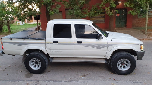 Toyota Hilux 1999 2.8 D/cab 4x4 D Dlx