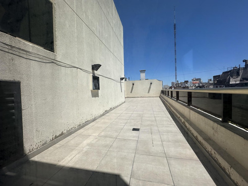 Venta Monoambiente Divisible Con Balcón En Recoleta