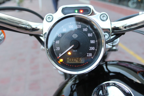 Imagen 3 de 18 de Harley Davidson Sportster 1200 Xl Custom Motofun
