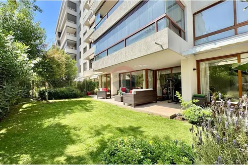 Doble Jardin De Buen Tamaño Privado, Las Condes