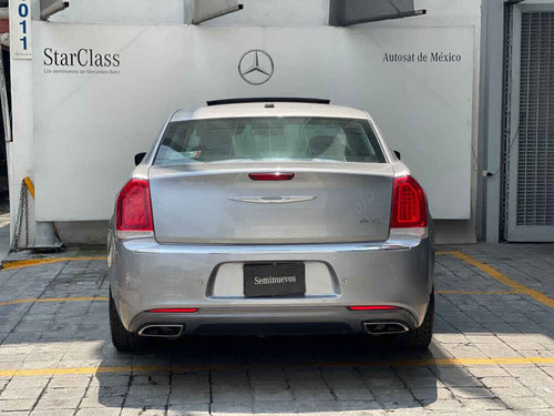 Imagen 4 de 15 de Chrysler 300 2015 4p V8/5.7 Aut