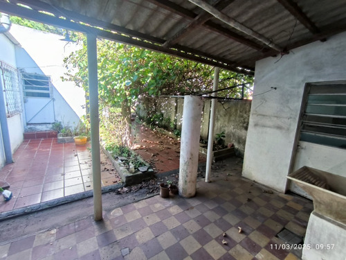 Venta Casa 5 Dormitorios Centro Con Cochera