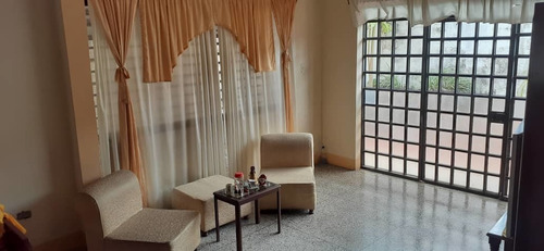 Imagen 5 de 6 de Se Vende Quinta Ubicada En Sector Campos Obrero Ve02-1215sc-mche