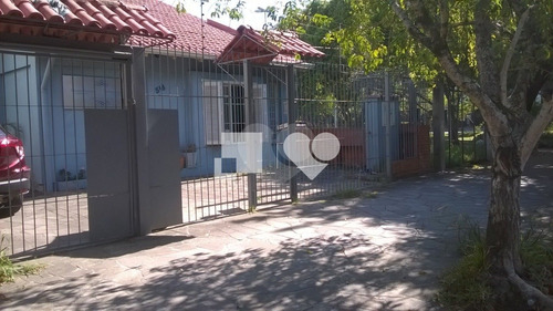 Imagem 2 de 30 de Casa Comercial, Ótima Para Escola Infantil 8 Salas, 6 Banheiros, Vaga Para 4 Carros, No Menino Deus - Reo417497