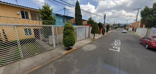 Casa 3 Recamaras, 2 Estacionamientos, 2 Baños.