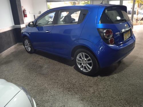 Imagen 3 de 8 de Chevrolet Onix 2013 1.4 Ltz Mt 98cv