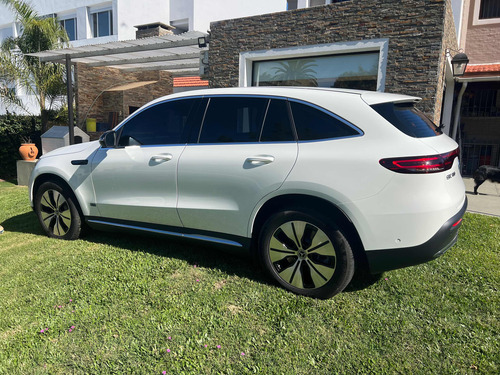 Imagen 17 de 25 de Mercedes-benz Eqc400 4 Matic Igual A 0km!!!posible Permuta