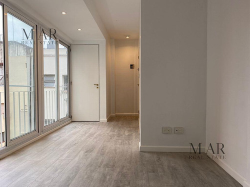 Imagen 2 de 17 de Departamento En Venta 2 Amb. Billinghurts Y Charcas. Super Luminoso. Piso Alto