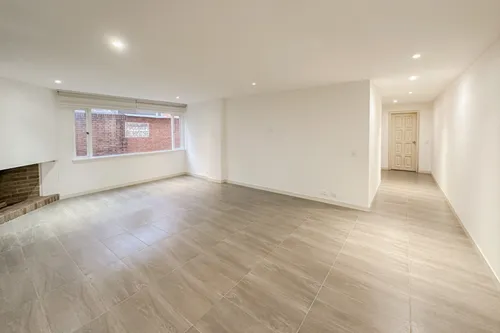 Apartamento En Arriendo/venta En Los Rosales. Cod A7005