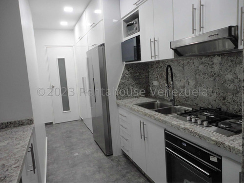 Apartamento En Venta En San Bernardino Remodelado