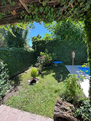 Chalet En Venta En El Grosellar, Mar Del Plata.