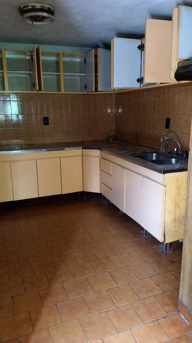 Venta Casa - Caseros - Luminosa - Jardin - Cocheras