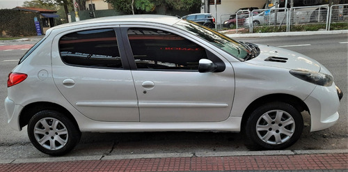 Imagem 5 de 10 de Peugeot 207 1.4 Active 8v Flex 4p Manual
