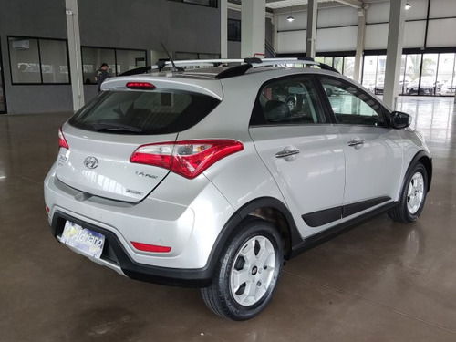 Hyundai HB20X HB20X 1.6 16V PREMIUM FLEX 4P AUTOMÁTICO