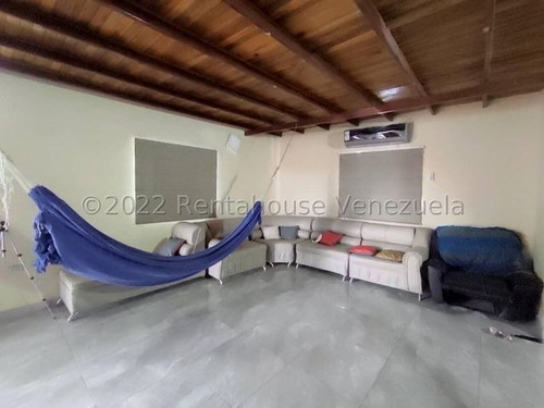 Imagen 15 de 21 de Preciosa Casa En Venta Urbanismo Privado Las Amazonas, Santa Rita 22-27838 Hc