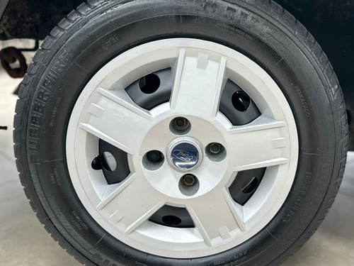 Ford Fiesta 1.6 MPI CLASS SEDAN 8V FLEX 4P MANUAL