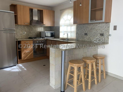 Tonwhouse En Alquiler Milagro Norte Mls #24-22357 Rq