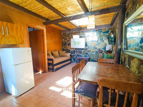 Turístico En Venta Los Molles, La Ligua, 5 Cabañas Y Más.