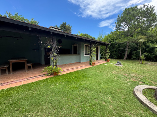 Venta Casa Carrasco Norte 3 Dorm + Servicio , Barbacoa Y Fondo