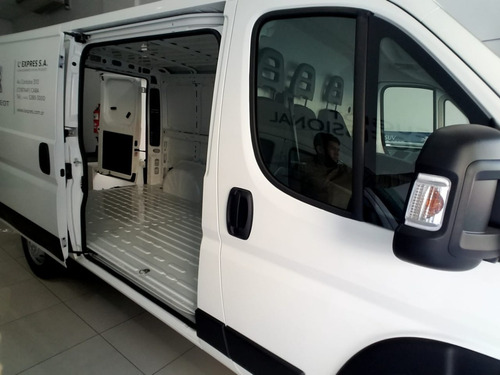 Imagen 14 de 15 de Peugeot Boxer 2.2 Hdi 435mh Premium H