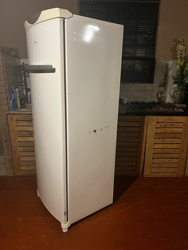 Freezer Whirlpool Vertical 228 Litroswvg30d1 Blanco Blanco (Usado)