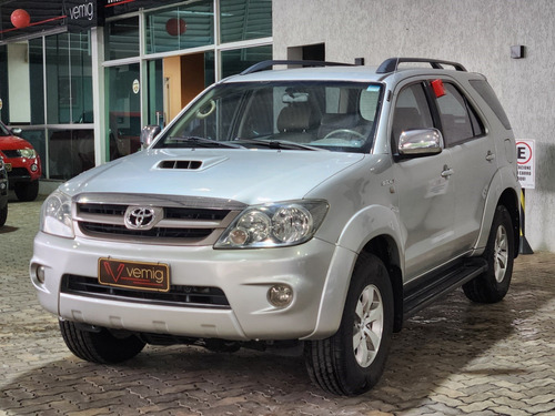 Toyota Hilux SW4 3.0 SRV 4X4 16V TURBO INTERCOOLER DIESEL 4P AUTOMÁTICO