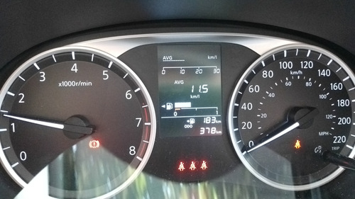 Nissan Versa 1.6 Sense Mt