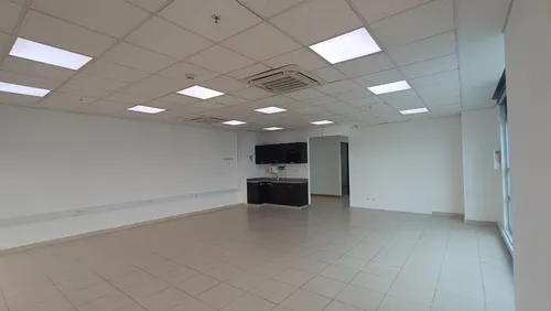 Oficina En Arriendo/venta En Chico Norte Iii. Cod A1105062