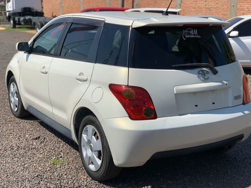 Imagen 2 de 4 de Toyota Ist 1.4