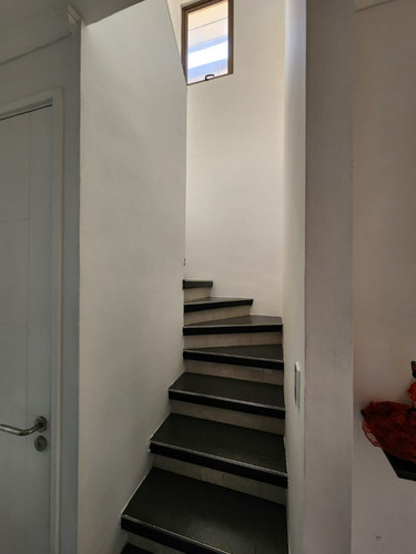 Imagen 16 de 25 de Hermosa Casa Remodelada - 143mts2. 3d + 3b. 2 Pisos. Terraza