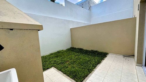 Venta Ph - 4 Amb A Estrenar Patio Y Jardín