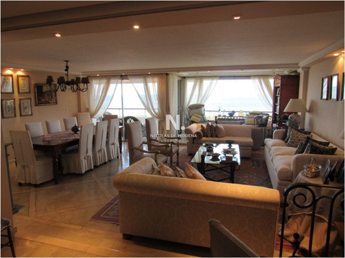 Excelente Pent House, Primera Linea A La Brava- Ref: 1935