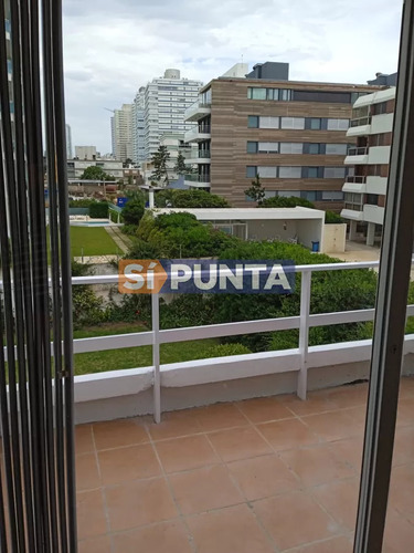 Oportunidad En Venta En Playa Brava, 2 Dormitorios, Primeras Paradas