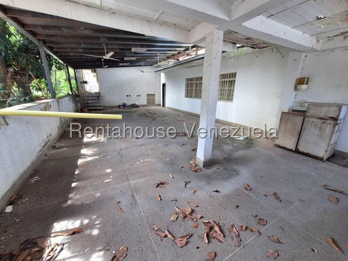 Casa Comercial En Venta En Los Dos Caminos Caracas Angela Tochon A Pie De Calle Uso Comercial Av Principal