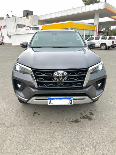 Toyota Hilux SW4 2.8 Srx 177cv 4x4 7as 6at