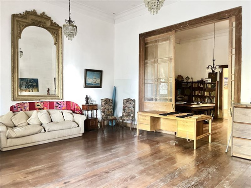 Casa En Venta De 6 Dorm. En Valparaíso