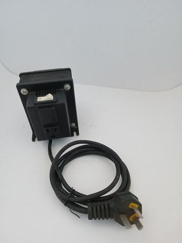 Autotransformador 220v / 110v 300w Negro (Usado)